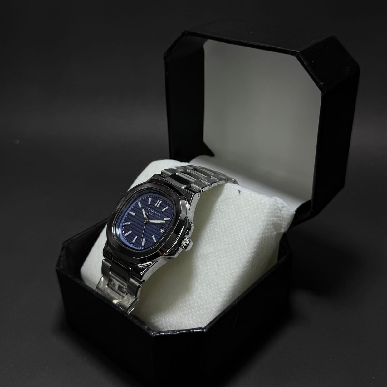 Patek Philippe - Classic Dial with Date